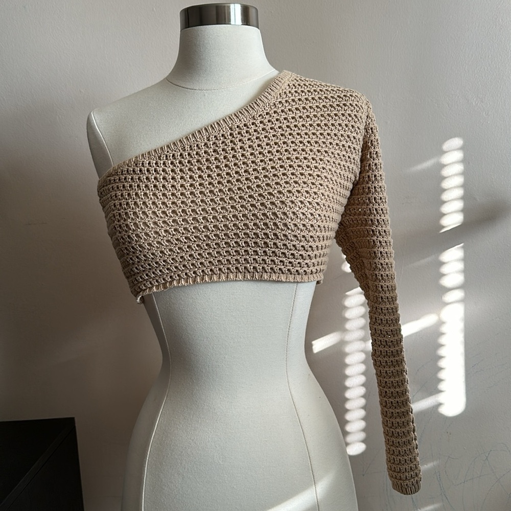 SALTY On my way! Shoulder chochet crop top